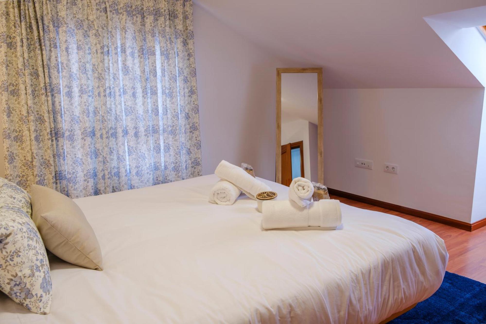 El Deseo De La Vega Apartment El Burgo De Osma Bagian luar foto